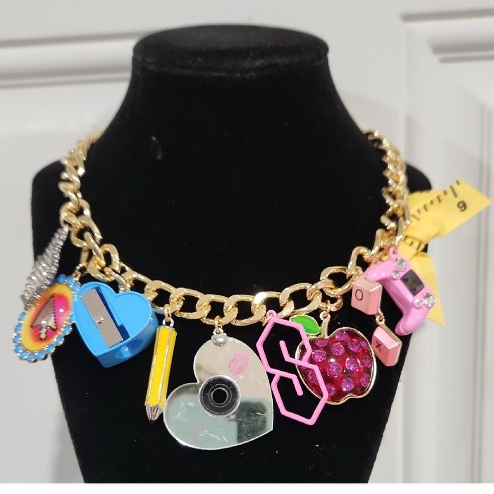👉✨️Betsey Johnson Teacher School Gold Charm Necklace with Colorful Pendants